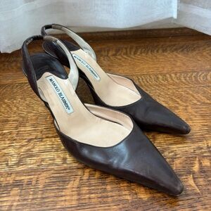 Manolo Blahnik Brown Leather Pointed Toe Heels